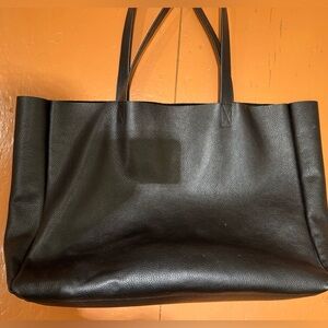 Chic Black Leather Tote Bag